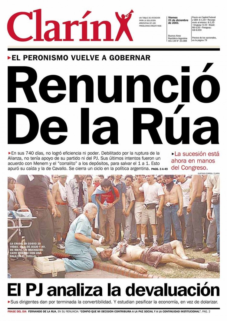 Capa do "Clarín", anunciando renúncia de De la Rúa (Foto Reprodução)